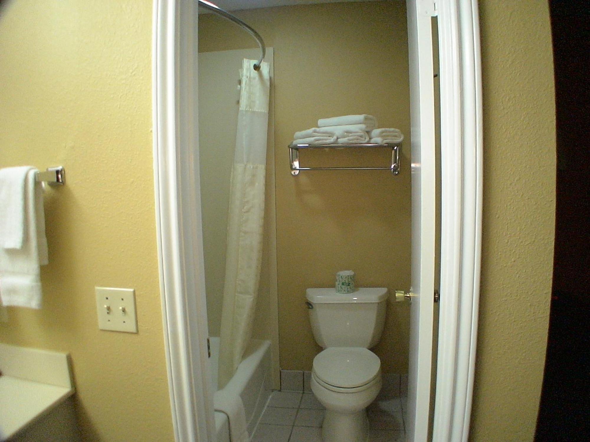 La Grange Executive Inn And Suites Экстерьер фото